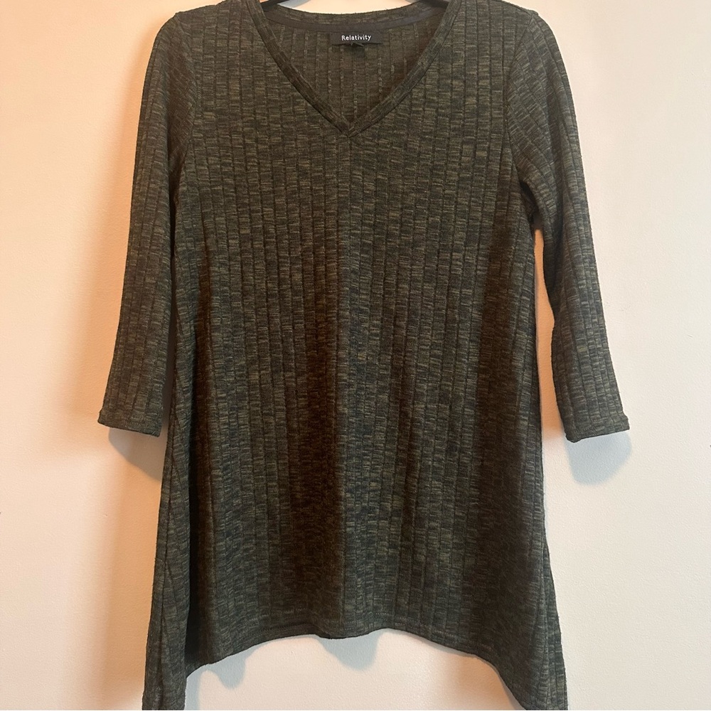 Relativity Women’s Soft Knitted 3/4 Sleeve Shirt Top Green Small